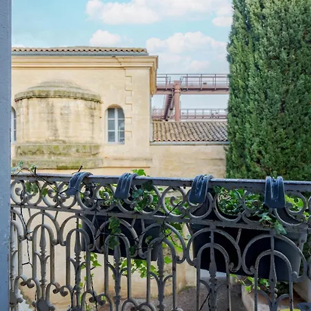 Videoprojecteur - A Pied - Centre - Balcon *