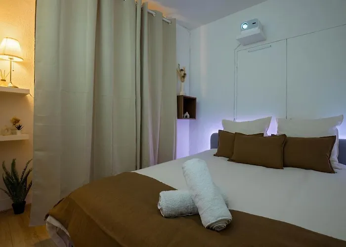 Videoprojecteur - A Pied - Centre - Balcon דירה *