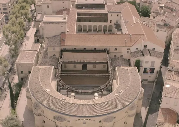 Videoprojecteur - A Pied - Centre - Balcon * 몽펠리에